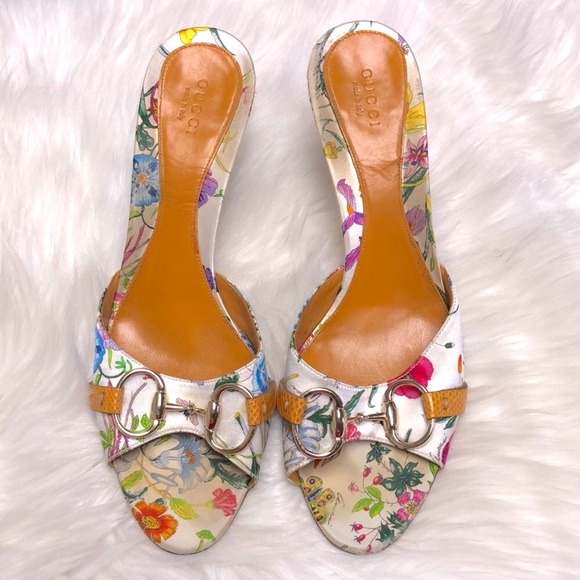 Gucci Shoes - GUCCI Horsebit Floral Heels